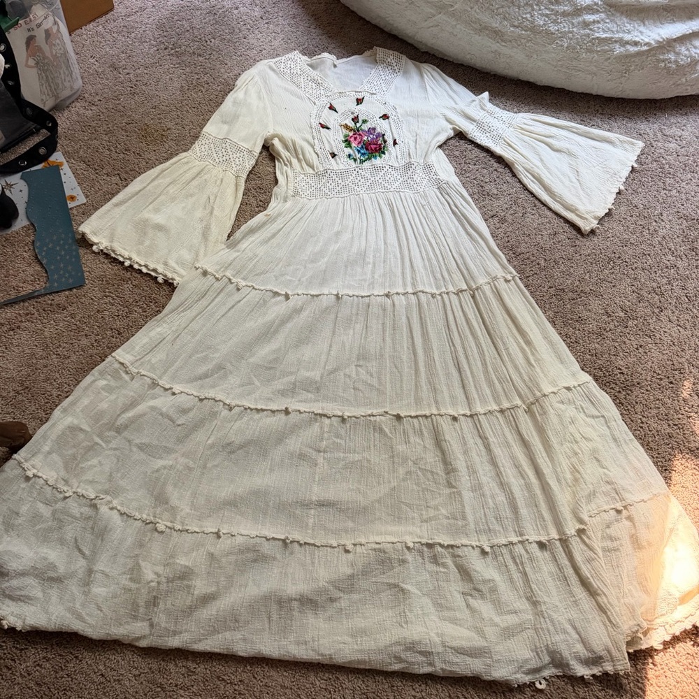 Vintage 1970s midsummer dress